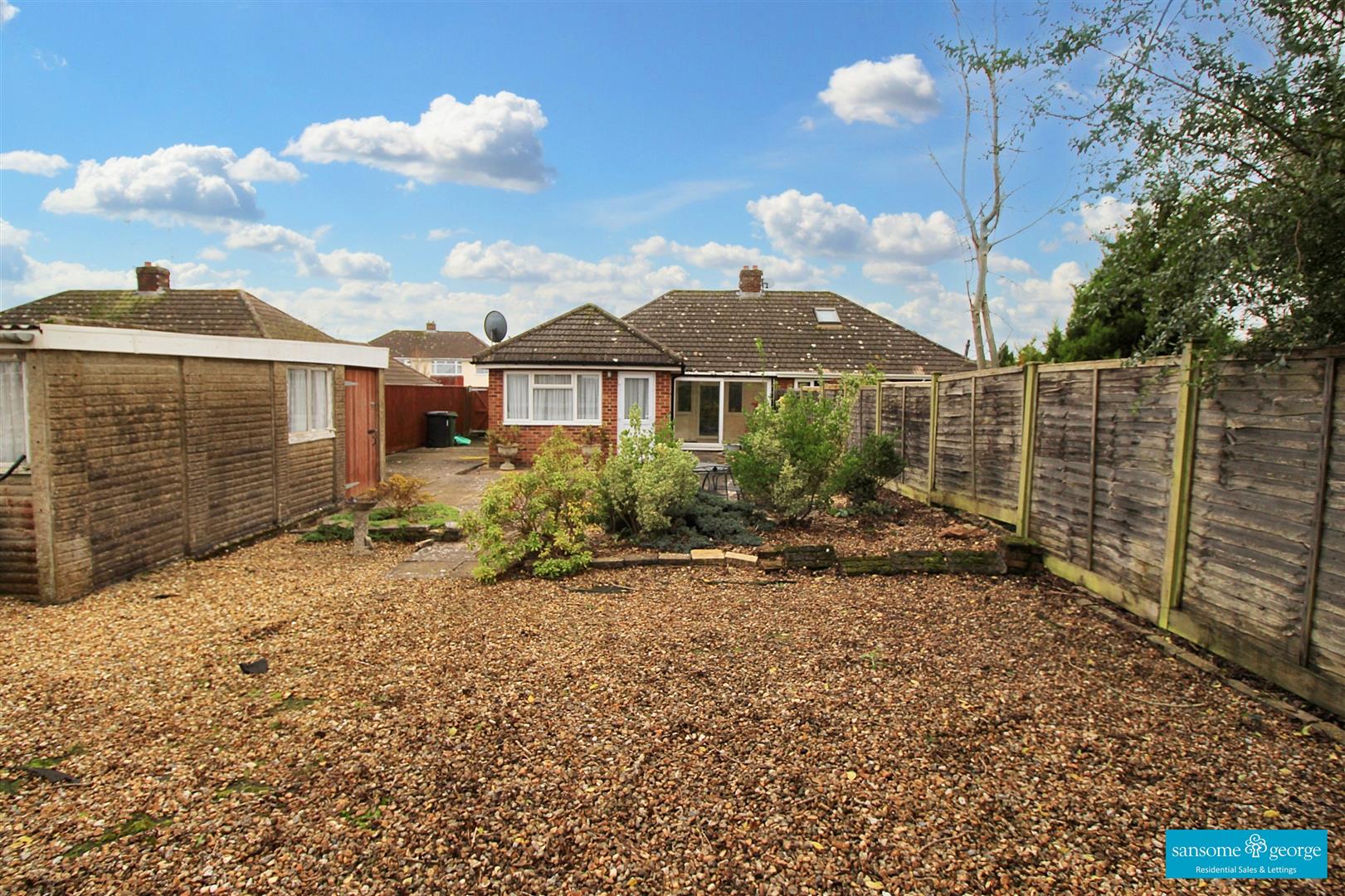 Eastbury Avenue, Tilehurst, Reading